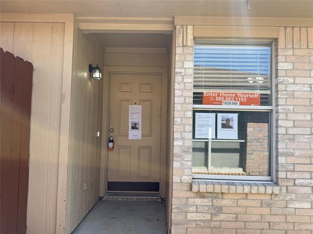 Foto del edificio - 10239 Blackjack Oaks Dr