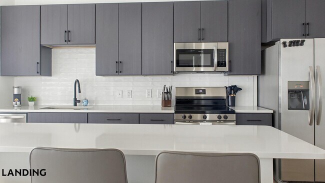 Foto del edificio - 1007 S Mint St