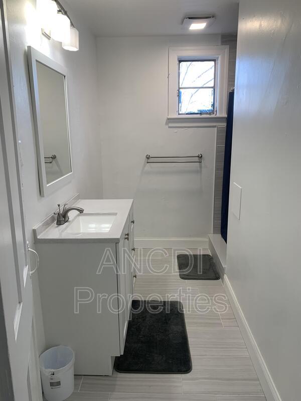 Primary Photo - 219 High St