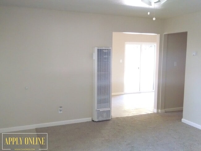 Building Photo - START APPLYING FOR THIS 3 BEDROOM HOME! AV...