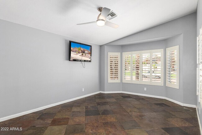 Building Photo - 2661 E Verbena Dr