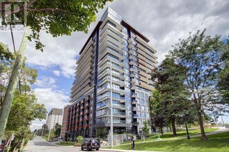 Building Photo - 21 Park St E