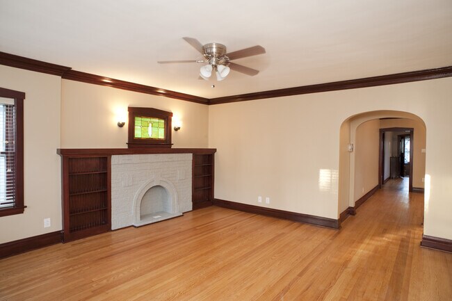 Building Photo - 1225 Wesley Ave