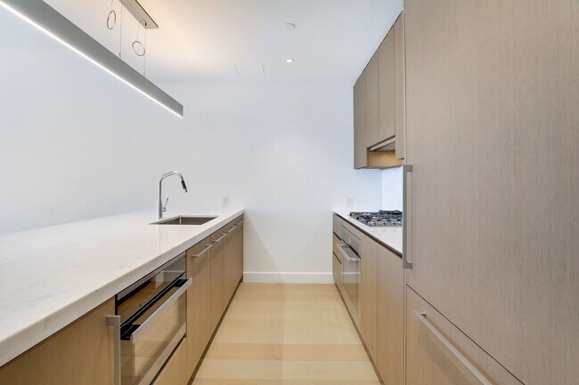 Building Photo - 15 Hudson Yards 35F