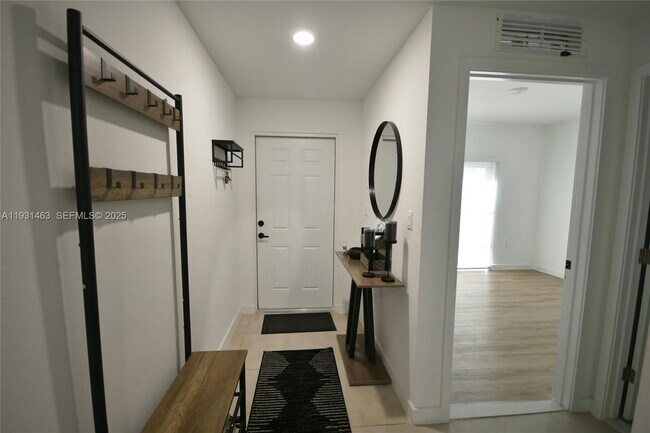 Foto del edificio - 1339 NW 2nd Ln
