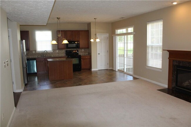 Building Photo - Beautiful 4 BR Home in Brownsburg!