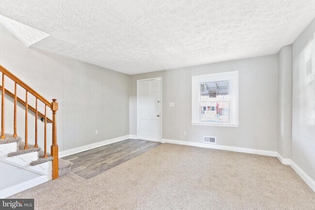 Foto del edificio - 2232 Coralthorn Rd