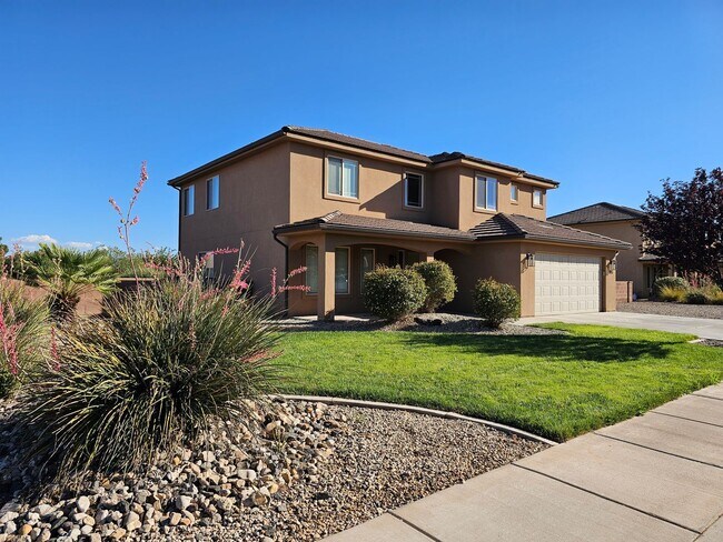 Foto del edificio - 445 W River Willow Ln
