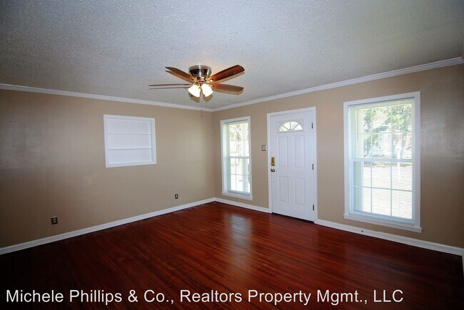 Building Photo - 3 br, 1 bath House - 8001 Pinto Trail