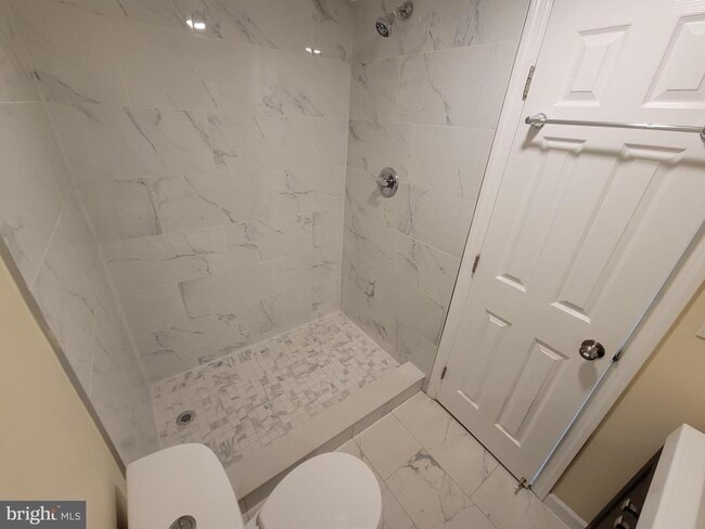 Building Photo - 5116 Caverly Pl