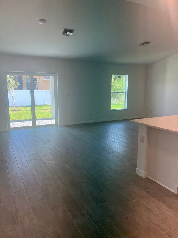 Building Photo - 2718 NW 22nd Terrace