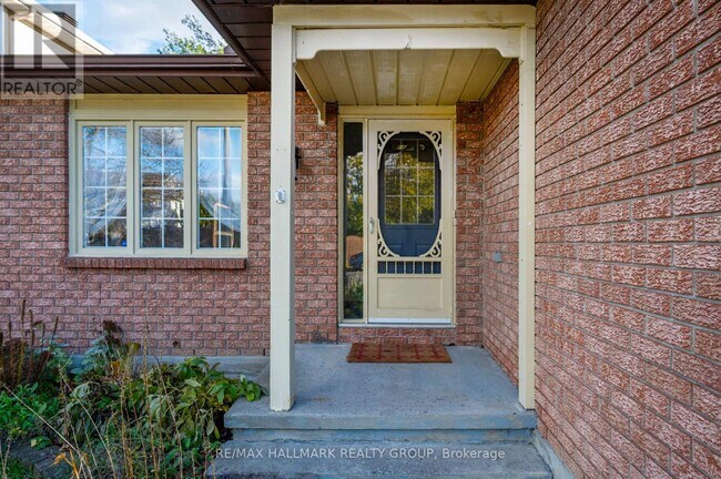 Photo du bâtiment - 45 Tartan Dr