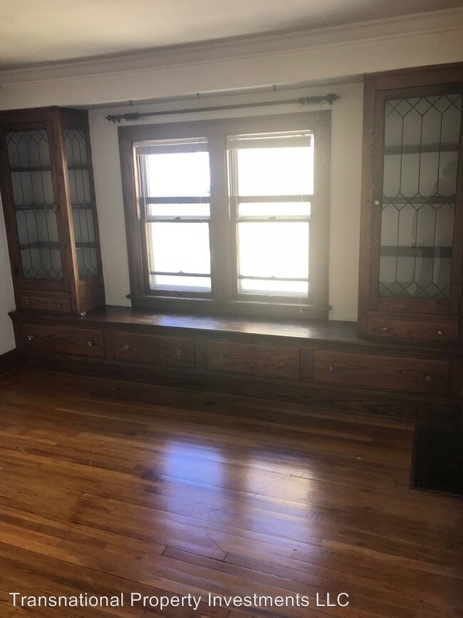 Building Photo - 3432 W 94th St