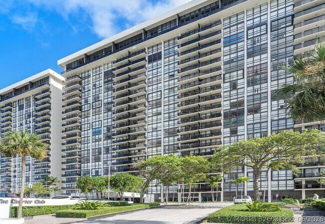 Foto del edificio - 600 NE 36th St
