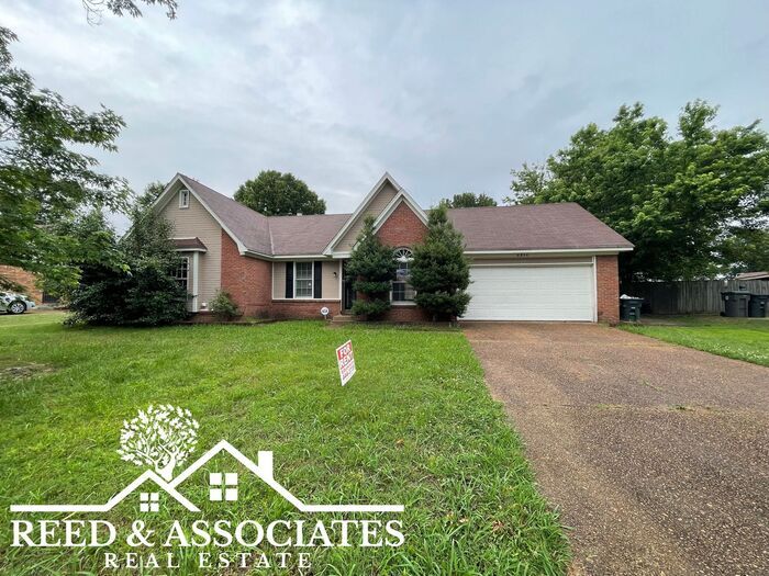 Charming Home with Fenced Backyard! House Rental in Memphis, TN