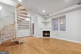 Building Photo - 1417 Chapin St NW