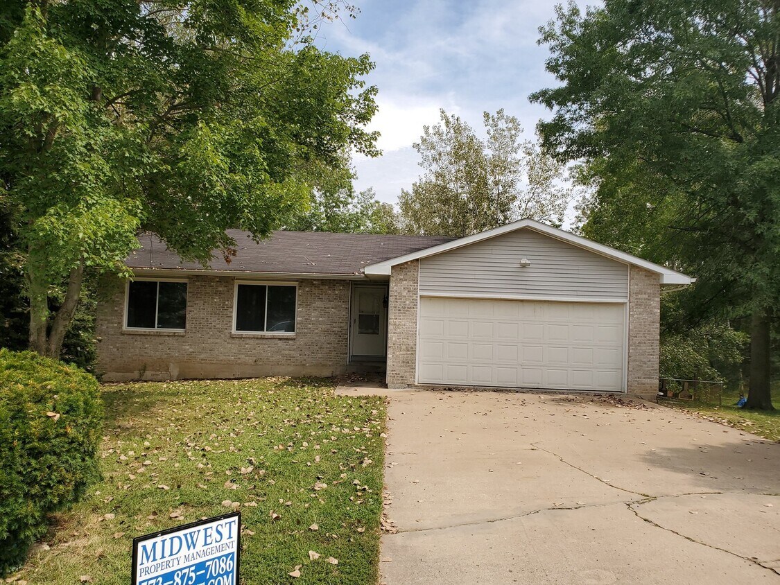 Primary Photo - 4 bd, 3 ba house, Southwest Columbia, end ...