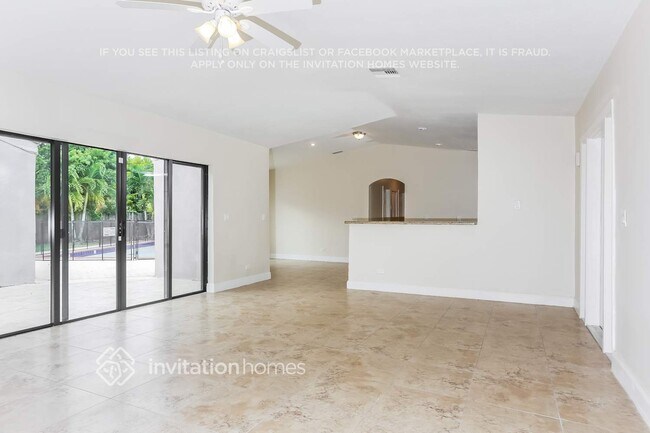 Foto del edificio - 14730 SW 158th St