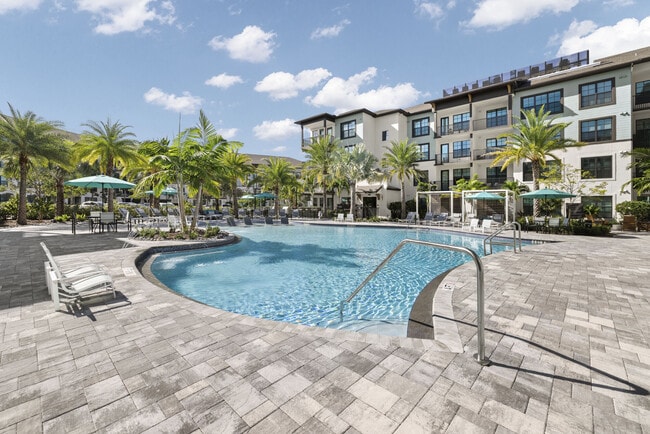 Foto del edificio - Indigo Stuart Apartments