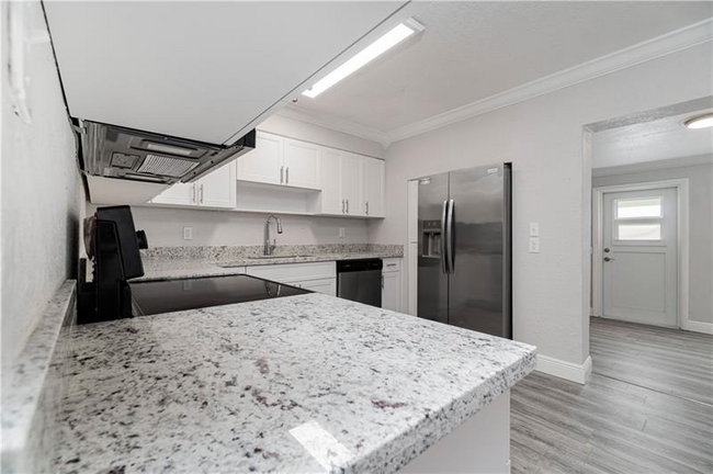 Foto del edificio - 6830 Thomas St