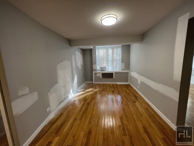 Foto del edificio - Amazing Coop in Riverdale!