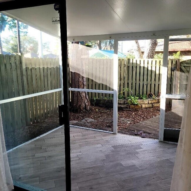 Foto del edificio - 4906 25th St W