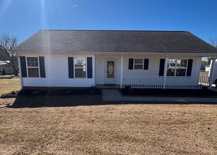 Building Photo - 421 McFall Ct