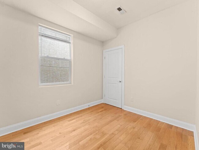 Building Photo - 1813 N 18th St