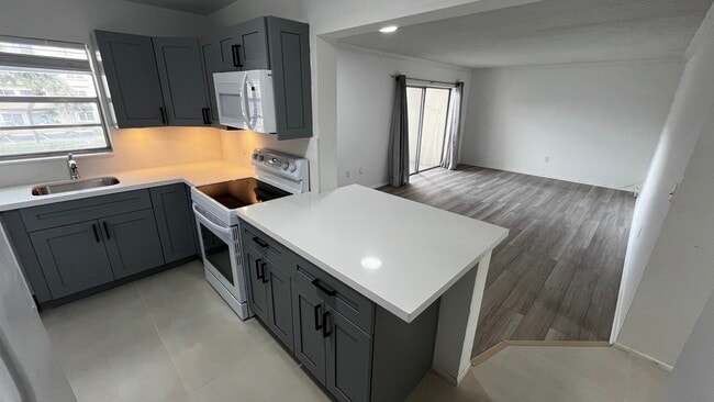 Building Photo - 7765 SW 86th St