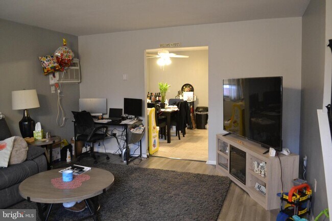 Foto del edificio - 337 Cottage Ave