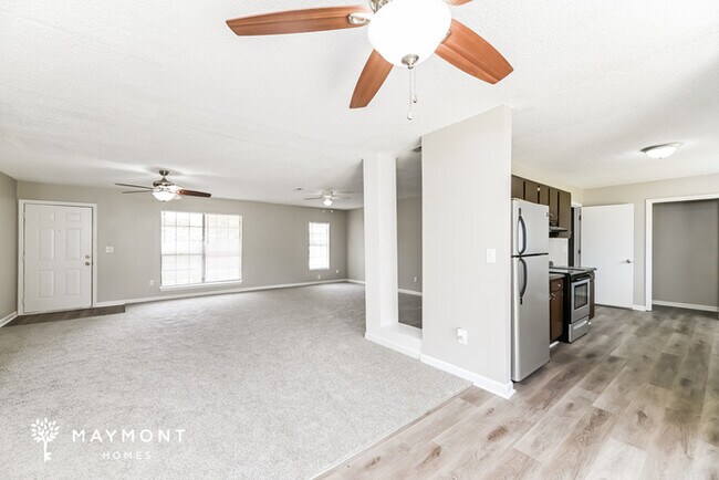 Building Photo - Beautiful Home in Summerville
