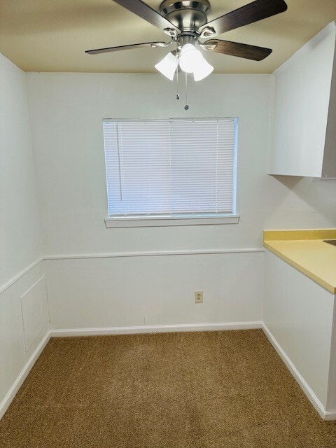 Foto del edificio - 8814 Ilona Ln