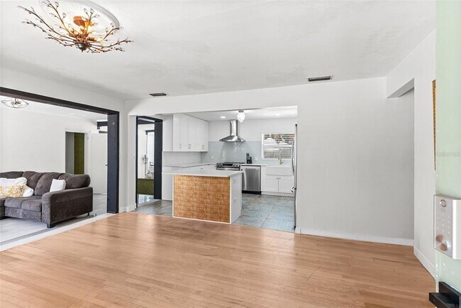 Foto del edificio - 4104 W Knights Ave