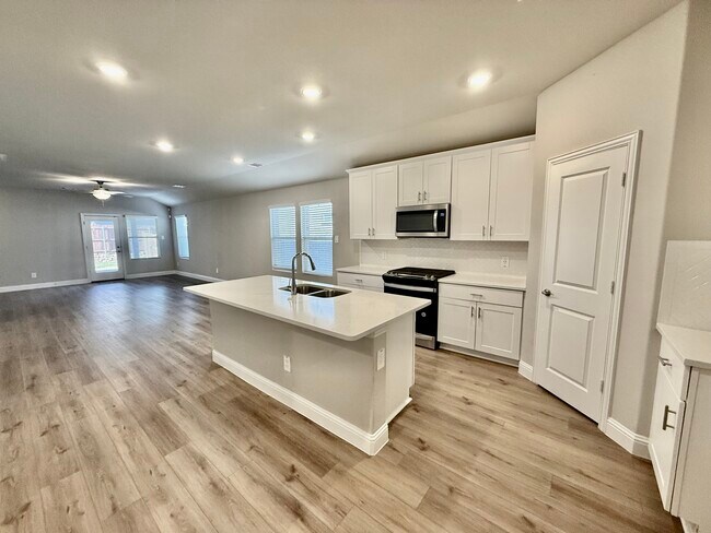 Foto del edificio - 2358 Aspen Hl Dr