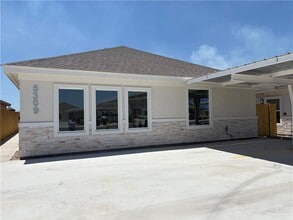 Building Photo - 5309 Vision St