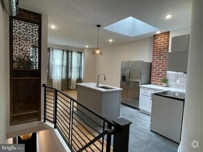 Building Photo - 7103 Emlen St