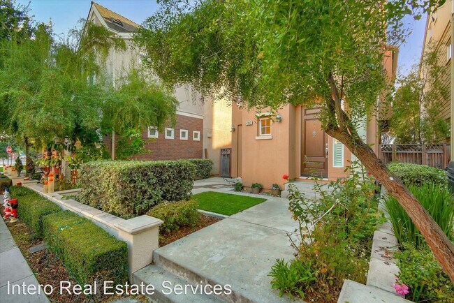 Foto del edificio - 3 br, 3 bath House - 4302 Burdick Lane