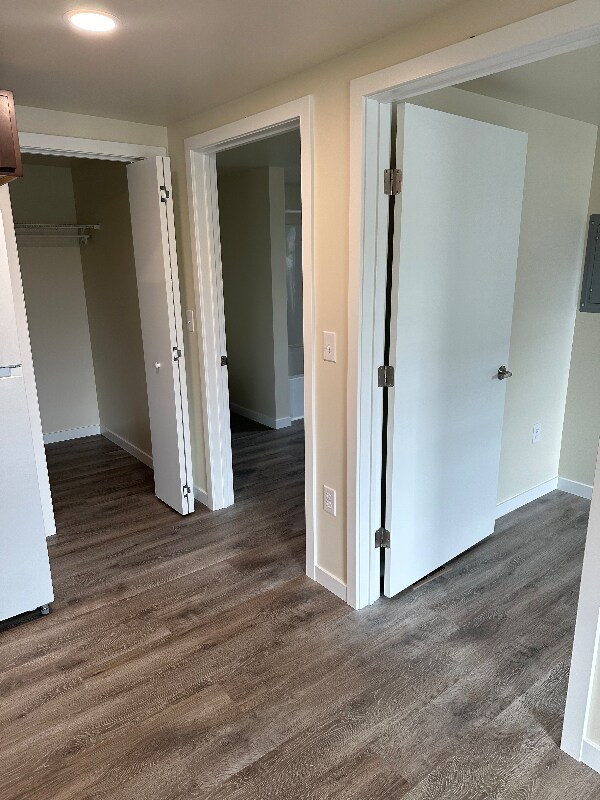 Foto del edificio - 587 Valley Rd