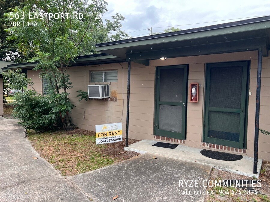 Foto principal - 563 Eastport Rd