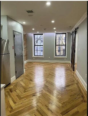 Building Photo - 1102 Jefferson Ave