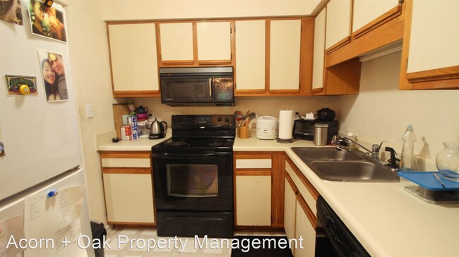 Building Photo - 2 br, 2.5 bath House - 115 Old Cooper Square
