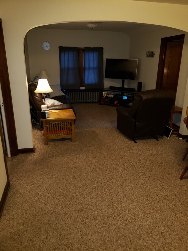Foto principal - 737 Spring St