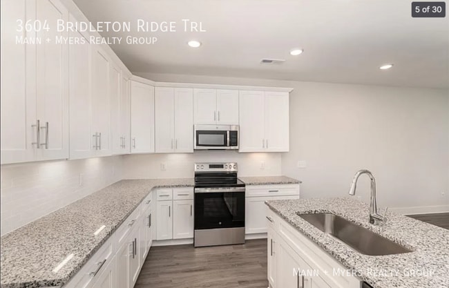 Building Photo - 3604 Bridleton Ridge Trail