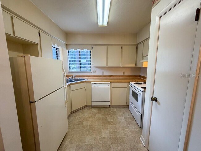 Foto del edificio - 4190 NW 85th Pl