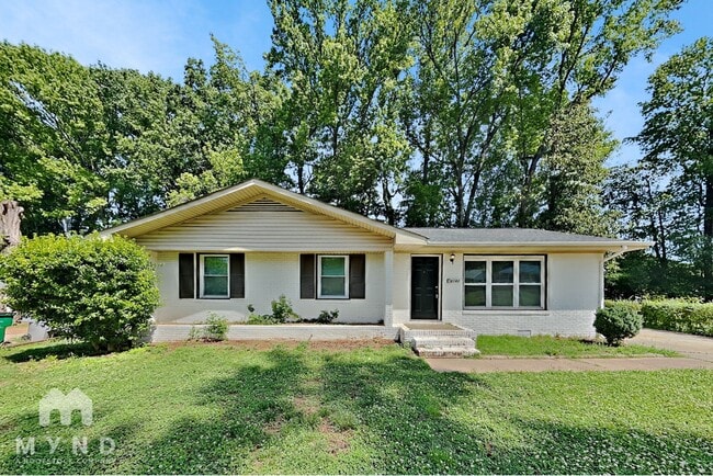 Building Photo - 6143 Castle Ct