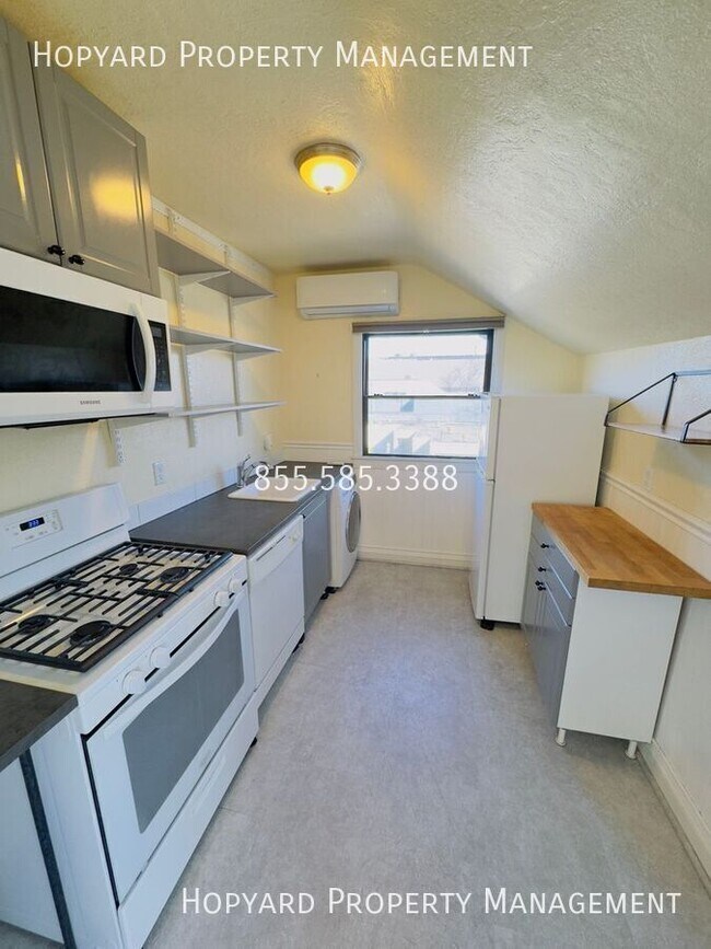 Foto del edificio - 828 Fifth Ave-