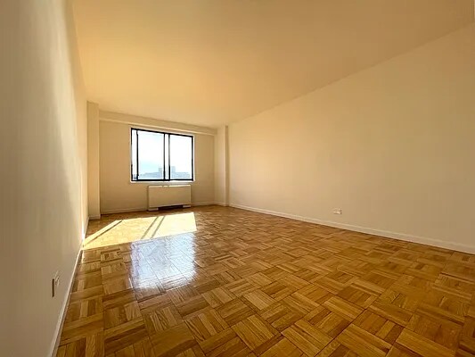 Building Photo - 3671 Hudson Manor Ter