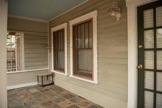 Foto del edificio - 810 22nd Ave N