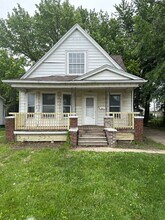 Building Photo - 2344 N Peoria Rd