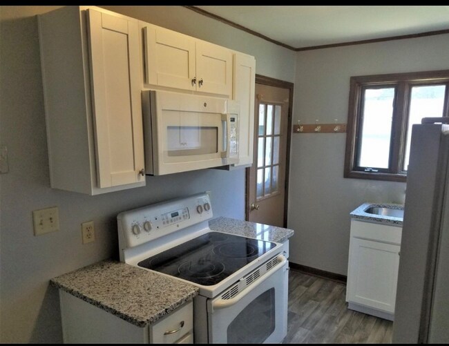 Building Photo - 504 Parkwood St